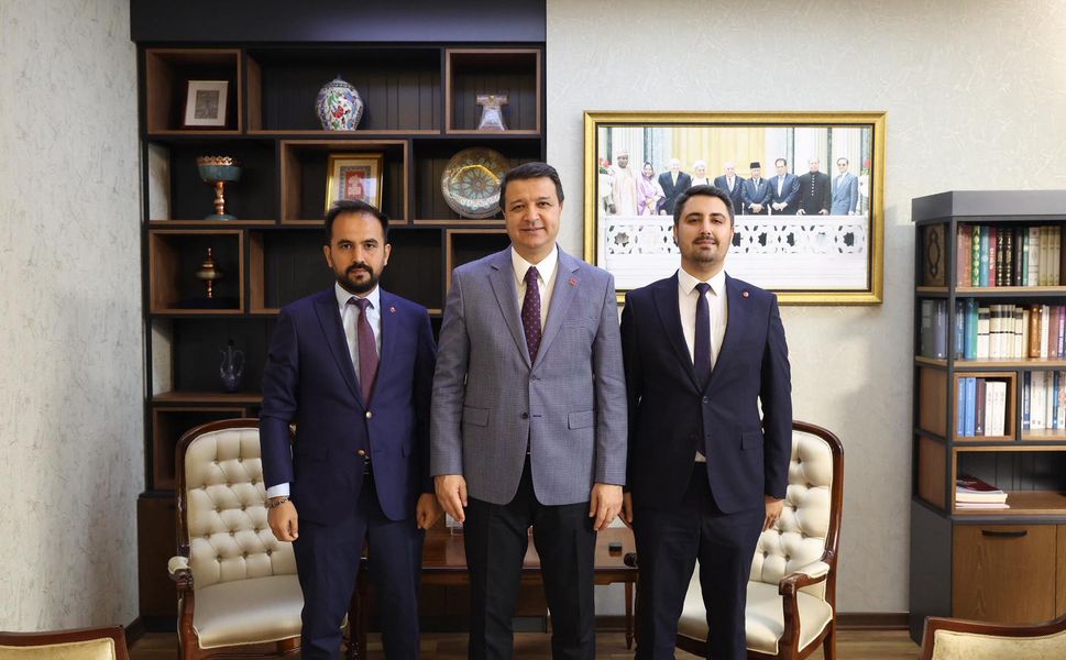 Saadet Partisinde Bayrak Değişimi