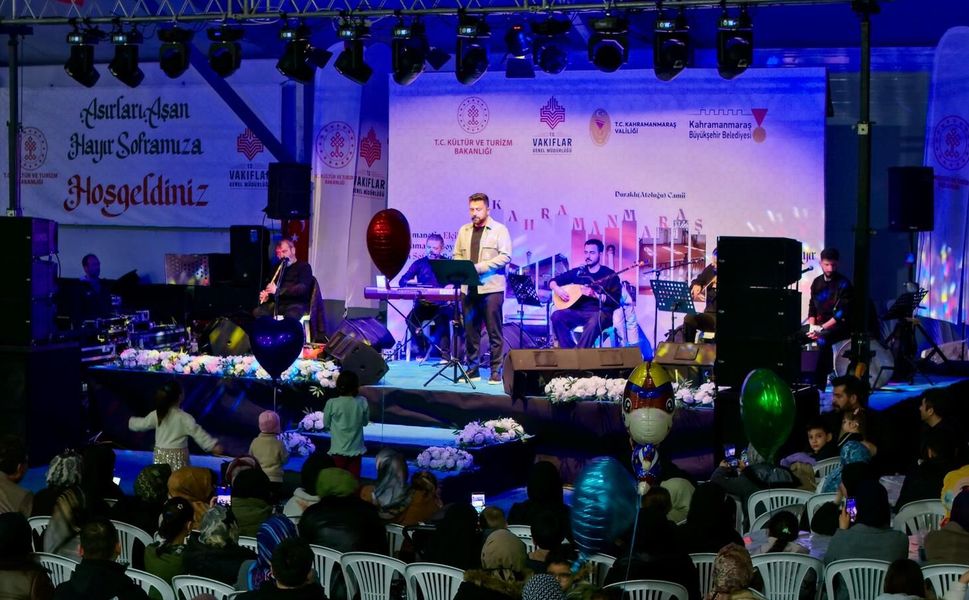 Ramazan Sokağı’nda Murat Belet’ten Gönüllere Dokunan Nağmeler