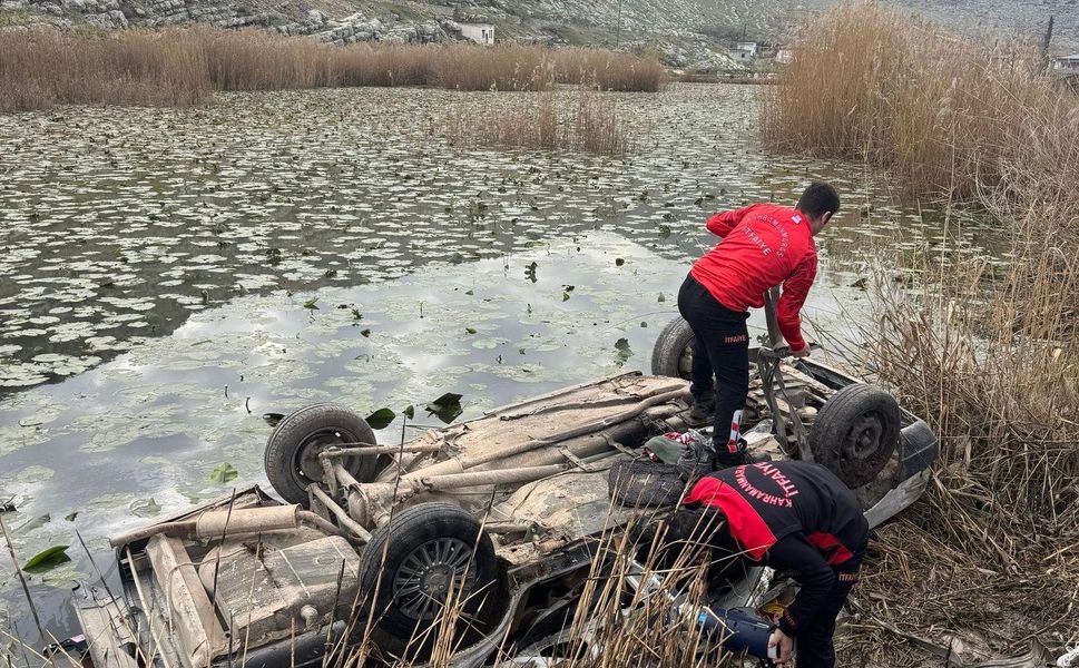 Kahramanmaraş’ta Otomobil Su Birikintisine Düştü: 78 Yaşındaki Sürücü Hayatını Kaybetti