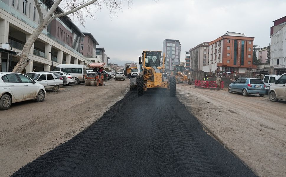 Hükümet Bulvarı’nda Altyapının Ardından Üstyapı Onarımına Geçildi