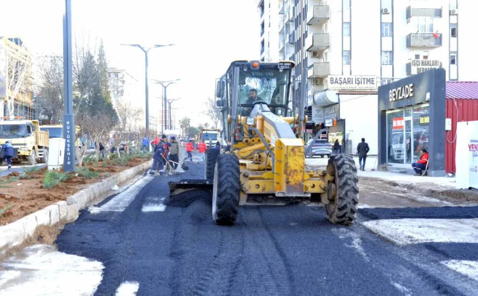 Büyükşehir’den Şehrin Kalbinde Yoğun Çalışma