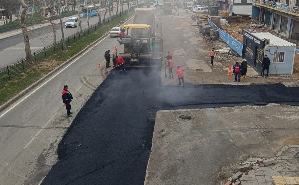 Büyükşehir, Asfalt Mesaisini Kesintisiz Sürdürüyor