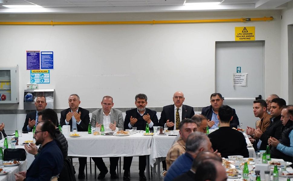 KSÜ Rektörü Mahmut Ak, Türkoğlu OSB İftar Programına Katıldı