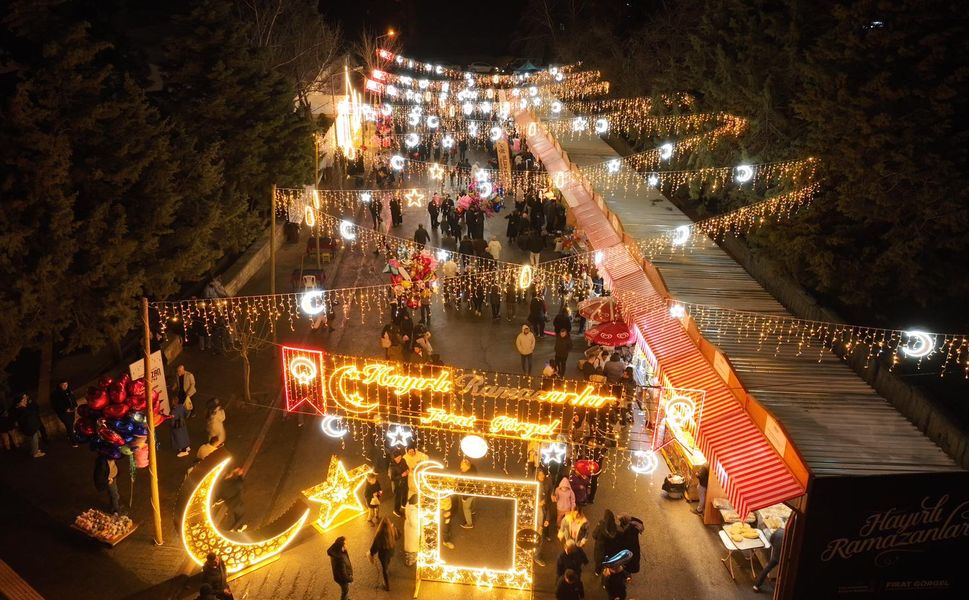 Ramazan Ayının Manevi İklimi Şehri Sardı