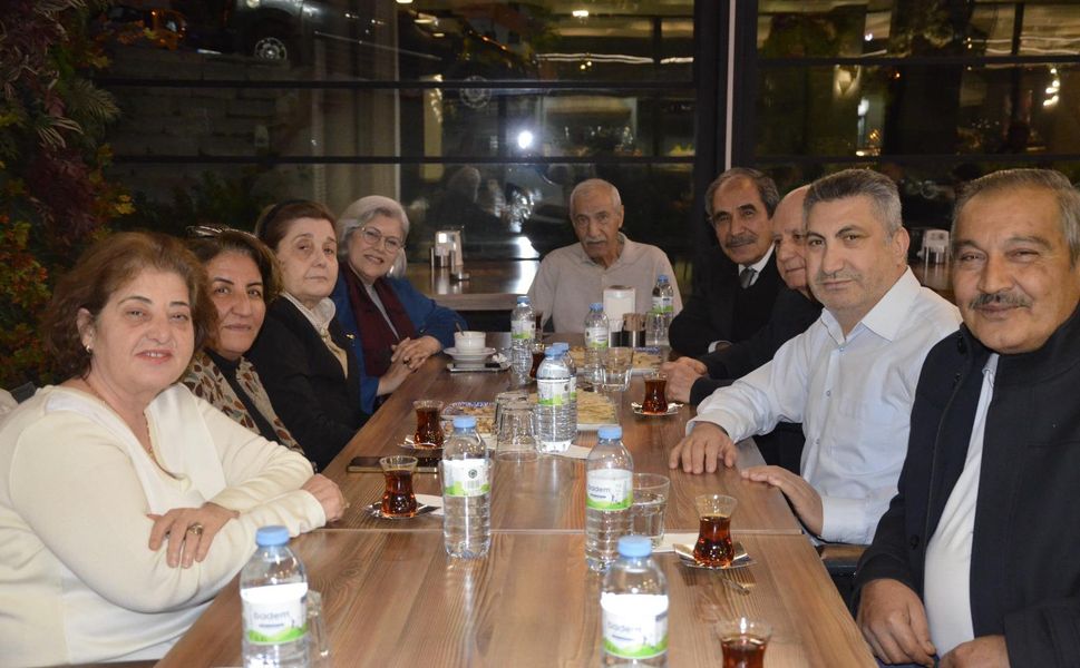 Sanatçı Cemile Sönmez’den 30 Yıl Sonra Duygusal Buluşma