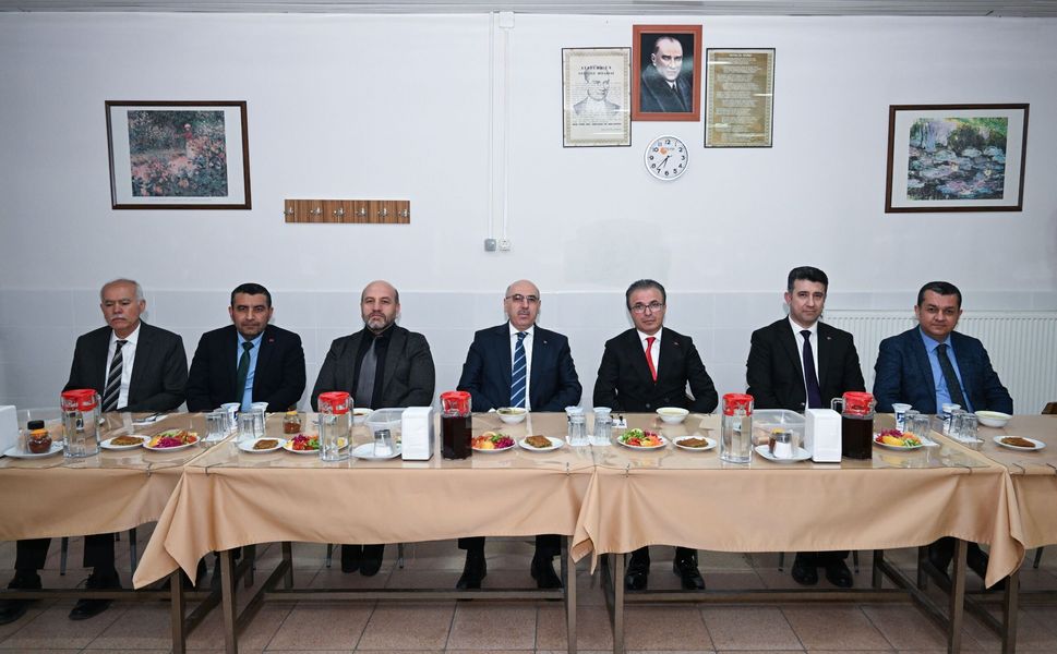 KSÜ Rektörü Prof. Dr. Mahmut Ak, Afşin’de İftar Programına Katıldı