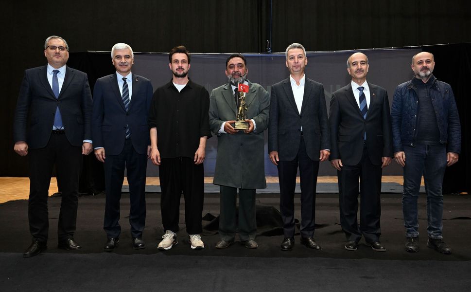 KSÜ’de “Firavunla Yüz Yüze” Adlı Tiyatro Oyunu Sahnelendi