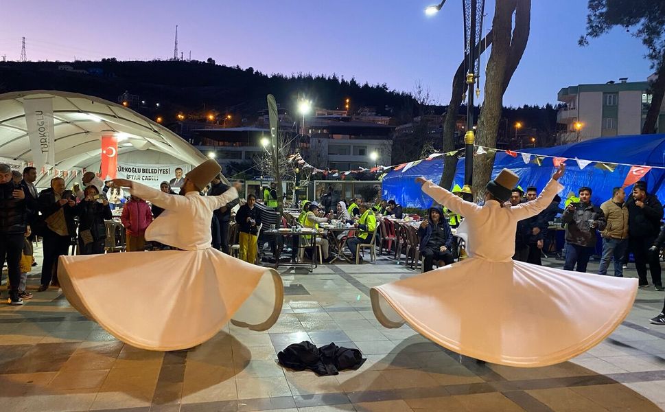 Türkoğlu’nda Ramazan Coşkusu: İftar Sofraları, Etkinlikler ve Manevi Atmosfer Bir Arada