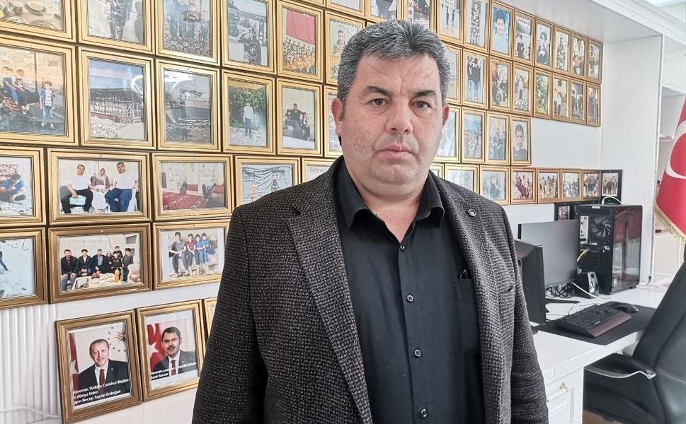 Depremde 3 Evladını Kaybeden Baba "Şehitler Köşesi" Kurdu