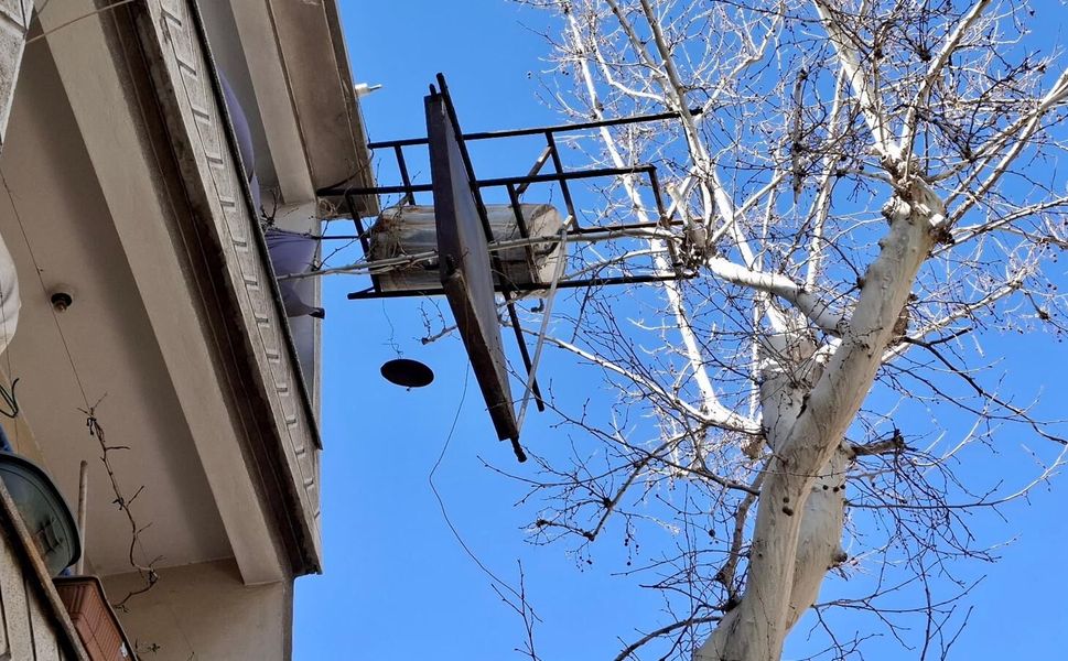 Kahramanmaraş’ta Şiddetli Rüzgar Çatıları Uçurdu