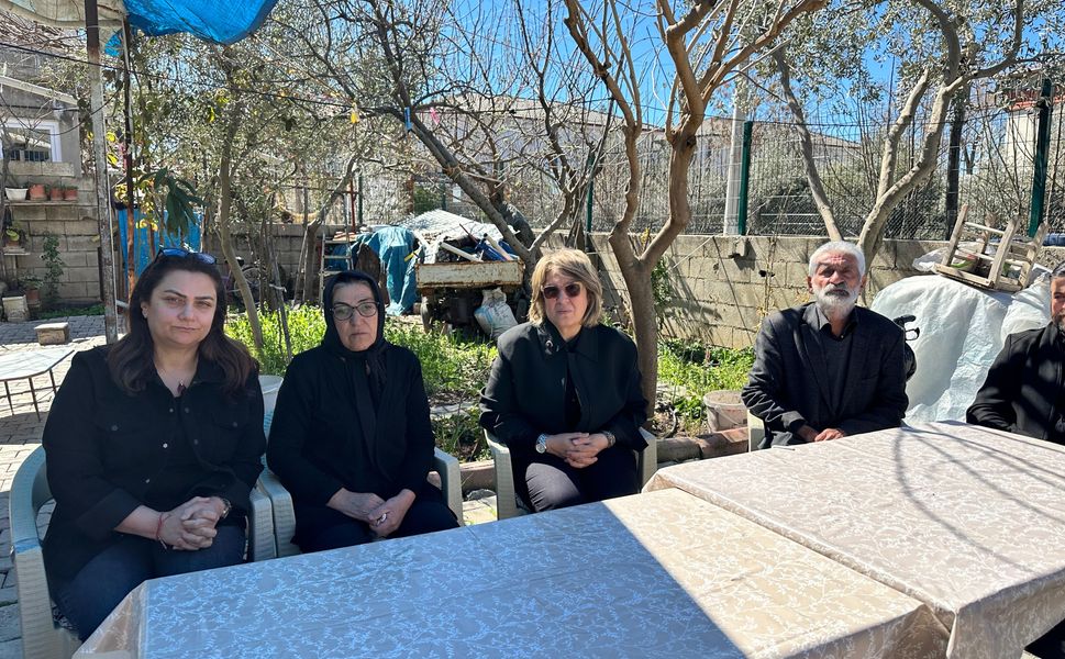 Kadın Platformu’ndan Öldürülen Alev Koç’un Ailesine Ziyaret