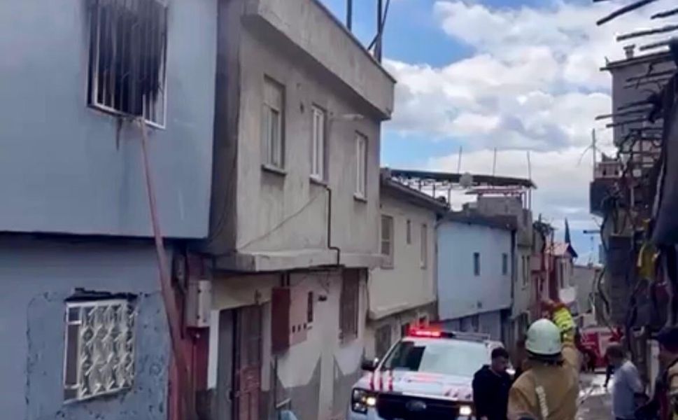 Onikişubat'ta Ev Yangını! Ertuğrul Gazi'de 1 Kişi Yaralandı
