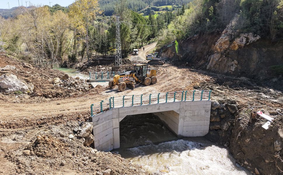 Andırın Kırsalında Ulaşıma Güç Katacak Yeni Köprü