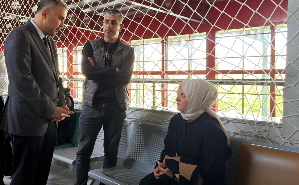 Başkan Hanifi Toptaş, Okul Saldırısında Yaralanan Öğrenciler ve Ailelerini Ziyaret Etti