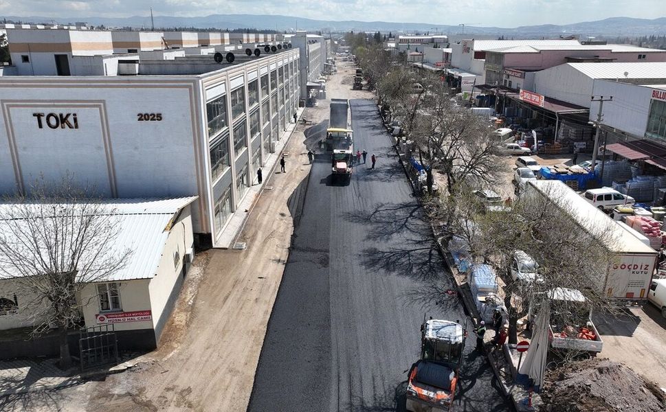 Büyükşehir, Toptancılar Sitesi Yollarını Yeniliyor