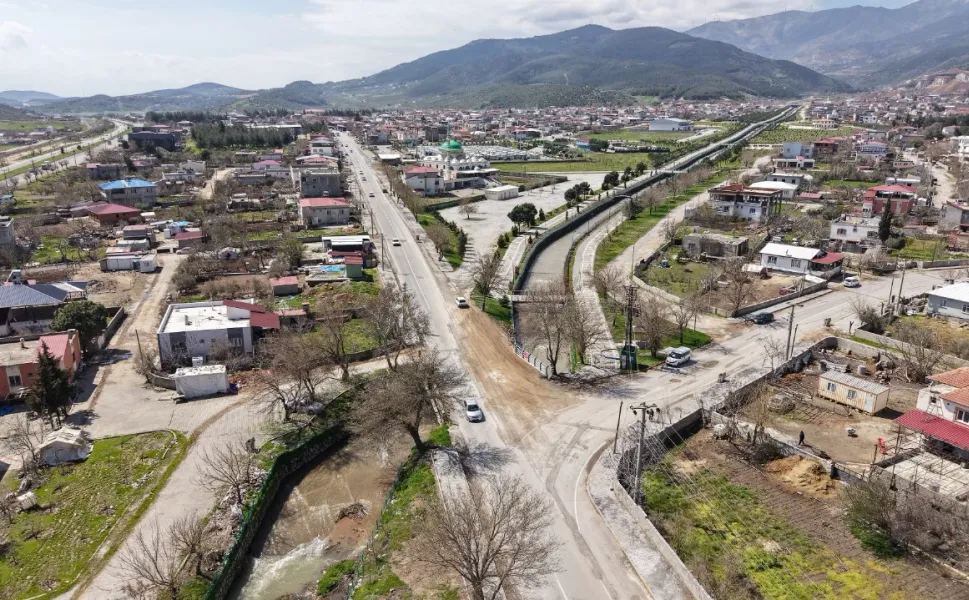 Büyükşehir’den Türkoğlu Şekeroba’nın Ulaşım Altyapısına Güçlü Dokunuş