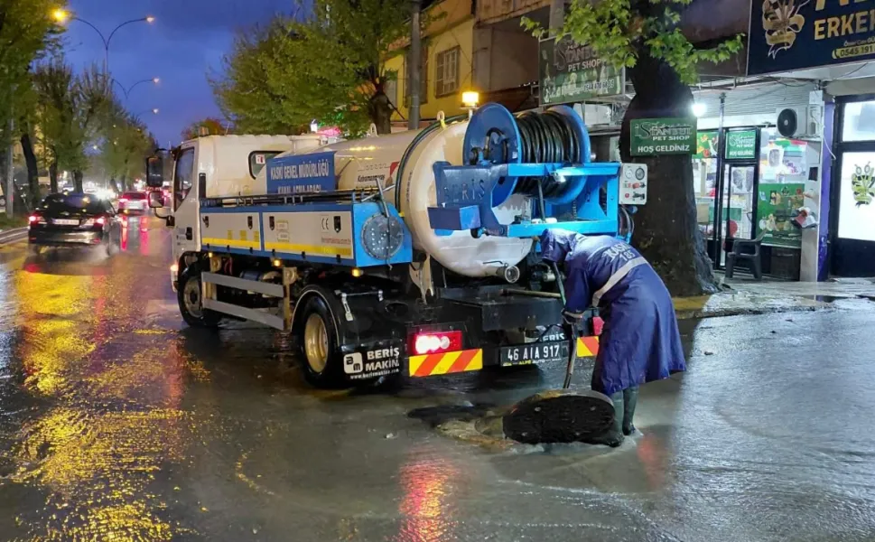 Sağanak Yağışın Getirdiği Olumsuzluklar Hızla Gideriliyor