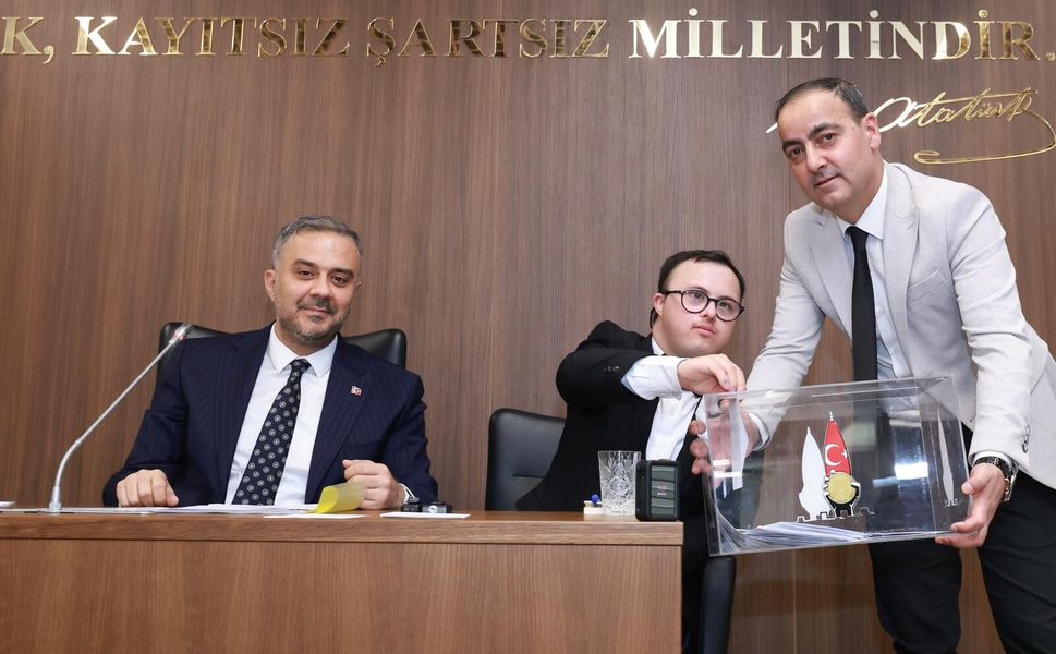 Onikişubat Belediyesi’nin Nisan Ayı Meclis Toplantısı bir başka özel bir başka anlamlı oldu