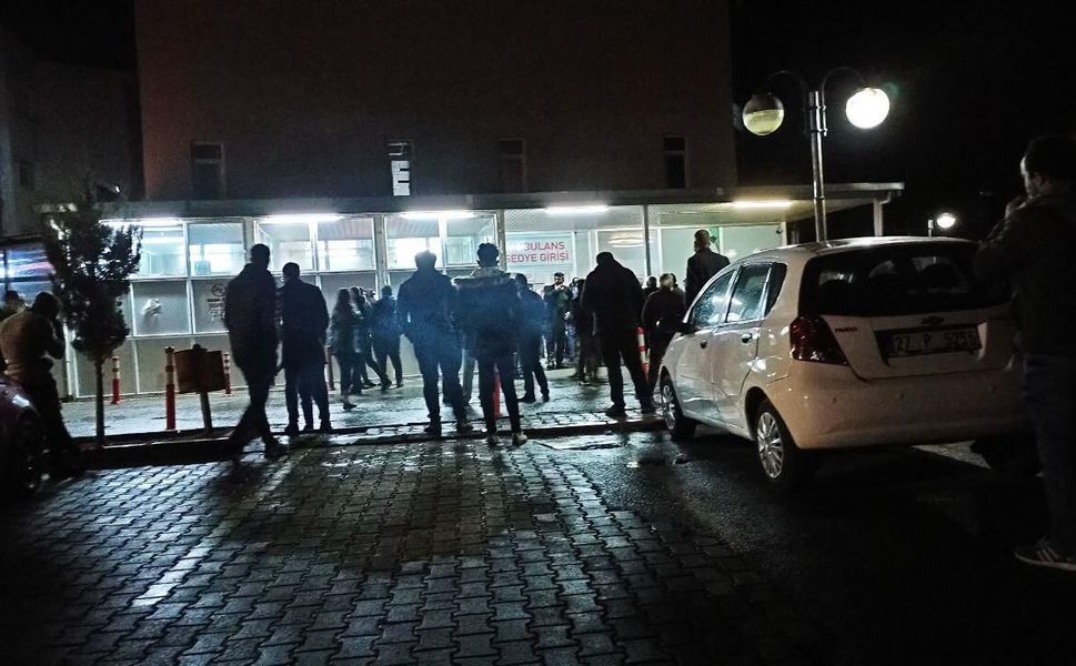 Korkunç Cinayet! Tartıştığı Eşini Başından Vurdu!