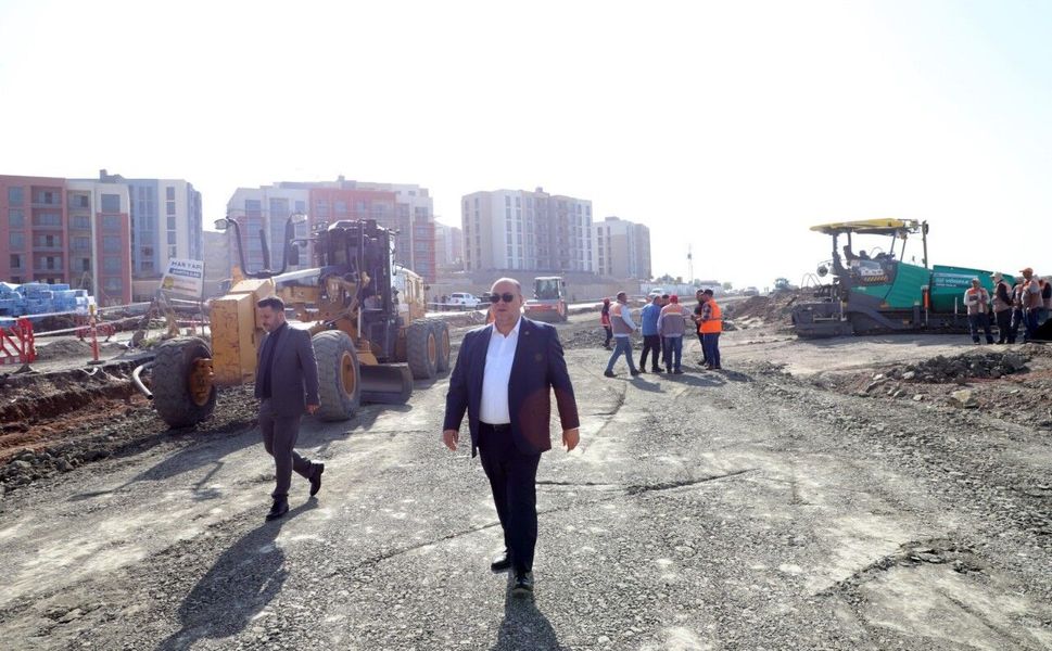 Başkan Akpınar Doğukent Mahallesinde Devam Eden Çalışmaları Yerinde İnceledi