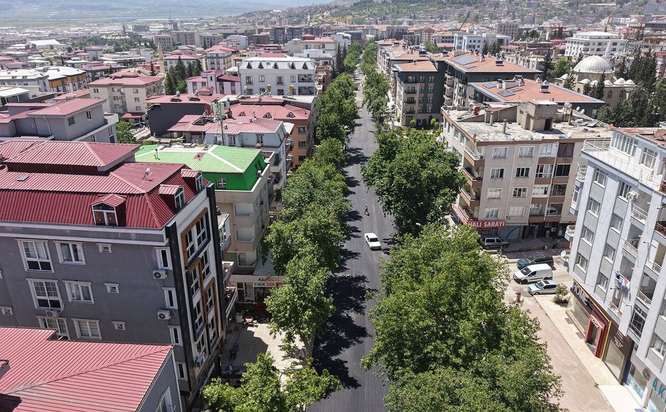 Cahit Zarifoğlu Caddesi Yeni Yüzüne Kavuşuyor