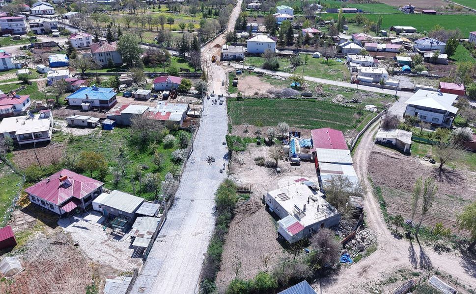 Elbistan’da İğde Mahallesi’nin Yolları Yenileniyor