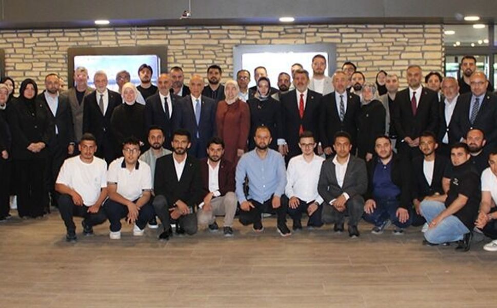 AK Parti Dulkadiroğlu Teşkilatından Aile Buluşması