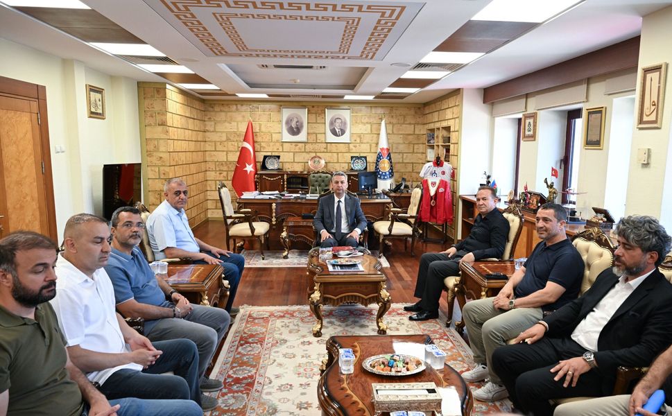 KSÜ'de Öğretmen Ayla Kara ve Öğrenciler İçin Anlamlı Buluşma