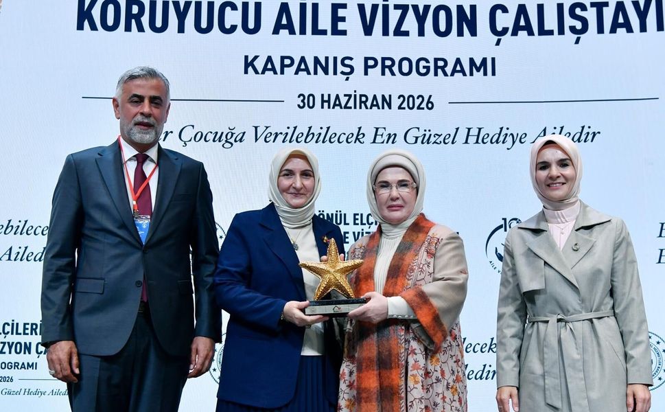 Kahramanmaraş’ın Koruyucu Aile Başarısı Ödülle Taçlandı