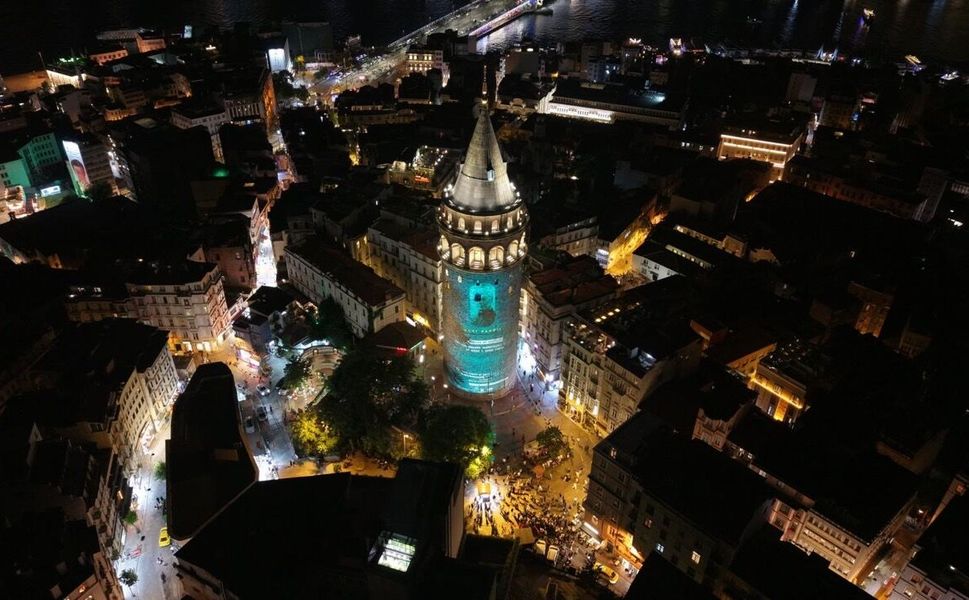Kahramanmaraş’ın “Edebiyat” Işığı Galata Kulesi’ne Yansıdı
