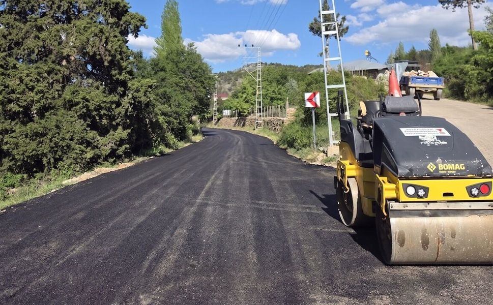Büyükşehir, Göksun’da Yol Yatırımlarını Artırarak Sürdürüyor