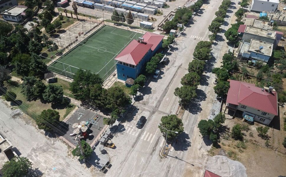 Büyükşehir’den Türkoğlu Beyoğlu’nda Yaya Konforunu Artıracak Yatırım