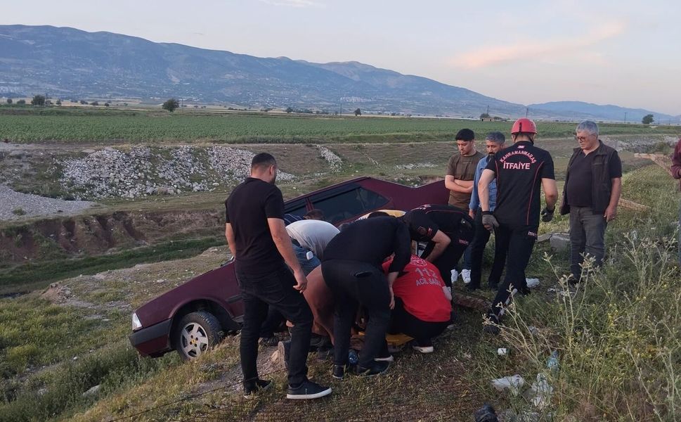 Kahramanmaraş'ta Otomobil Kontrolden Çıktı