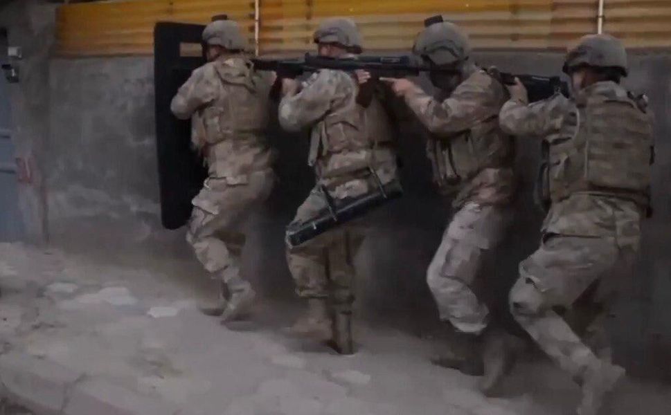 Kahramanmaraş'ta Silah Operasyonu: 5 Gözaltı