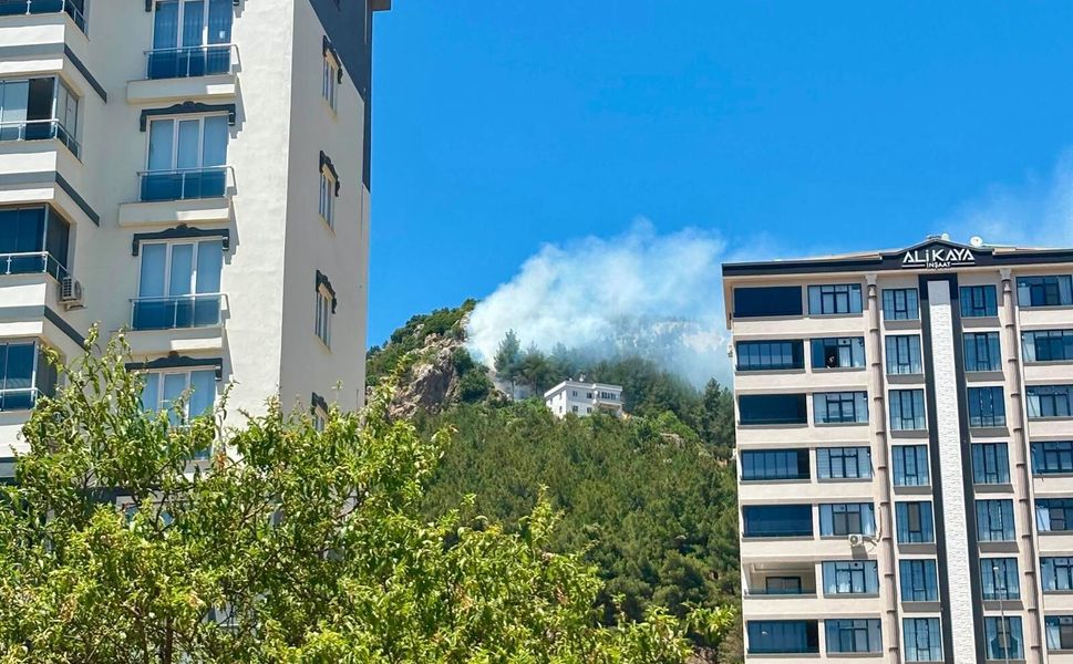 Kahramanmaraş Ahır Dağı’nda Orman Yangını Söndürüldü