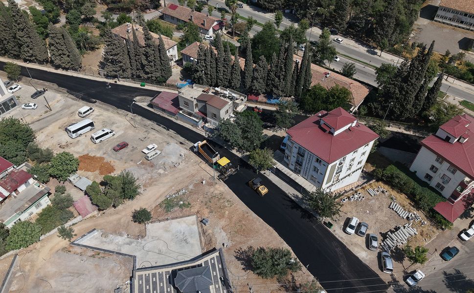 Büyükşehir, Yeni Haftada Asfalt Seferberliğini 30 Farklı Noktada Sürdürecek