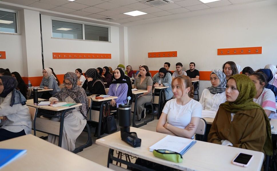 Gençler Yaz Tatilini Pusula Maraş Akademileriyle Verimli Geçiriyor
