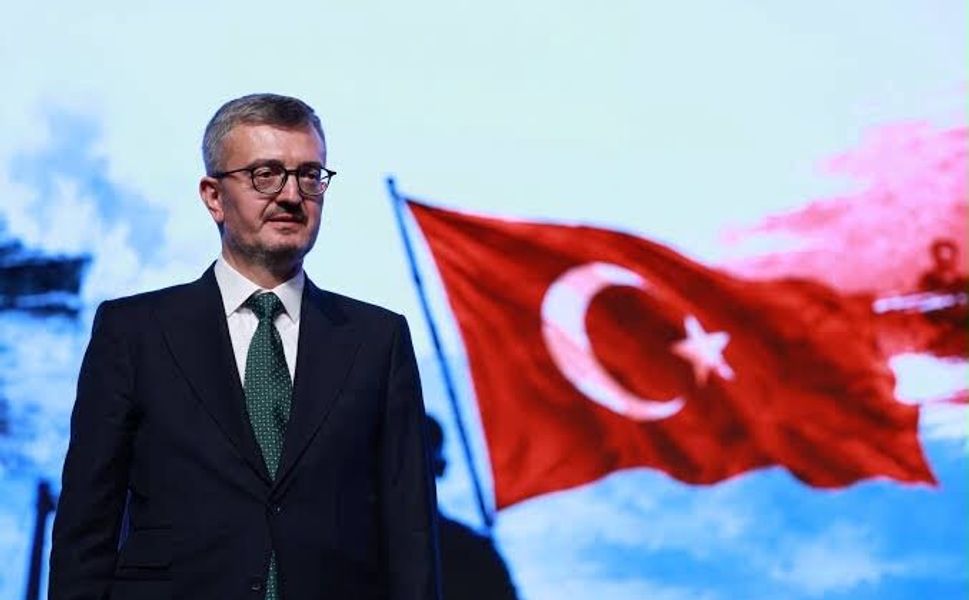Akpınar’dan Burhanettin Duran’a Övgü: “Türkiye İçin Büyük Bir Şans”