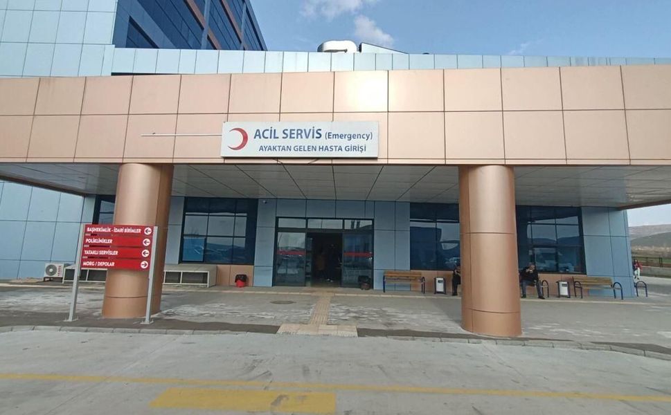 Kahramanmaraş'ın Pazarcık İlçesinde Reklam Panosu Çarpan İşçi Hayatını Kaybetti