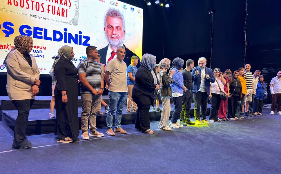 Geleneksel Ağustos Fuarı’nda Eğlence ve Nostalji Bir Aradaydı