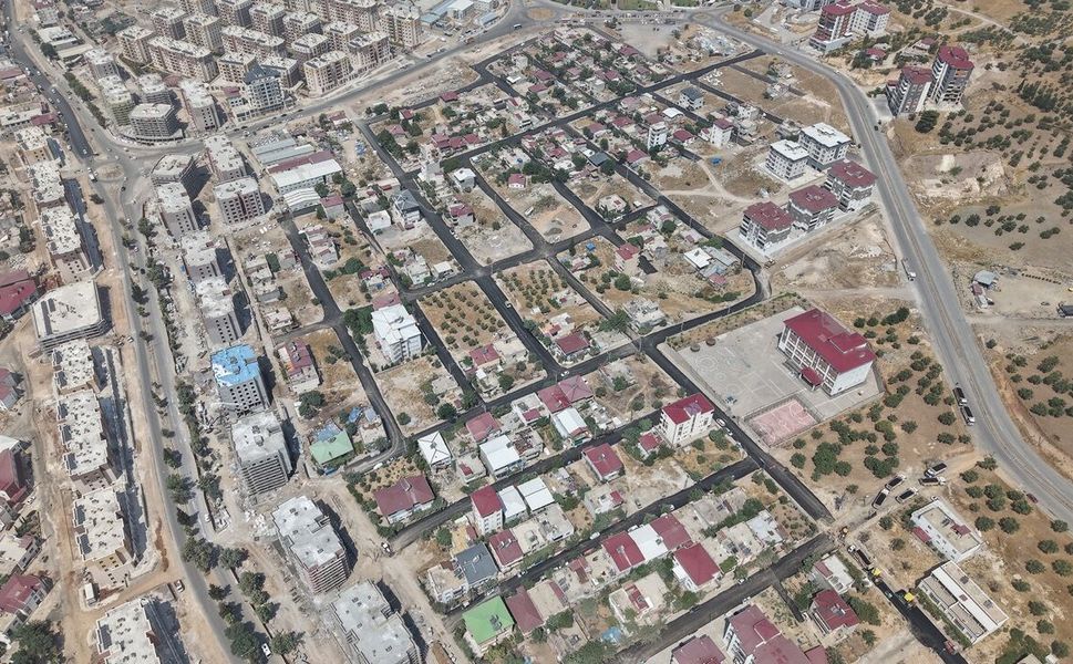 Büyükşehir’in Aslanbey Mahallesi’nde Asfalt Mesaisi Sürüyor