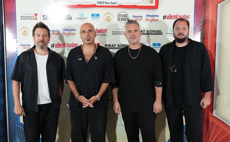 Gripin, Ağustos Fuarı’nda Müzikseverlere Unutulmaz Bir Gece Yaşattı