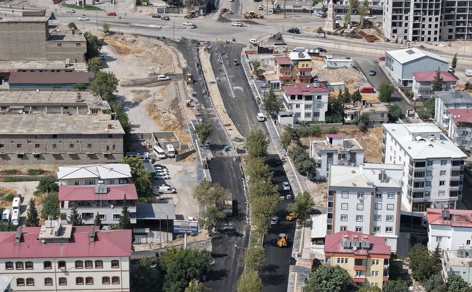 Lütfi Köker Bulvarı’nda Yenileme Sürüyor