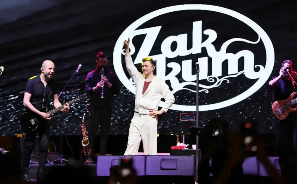 Geleneksel Ağustos Fuarı'nda Sahne Zakkum'un