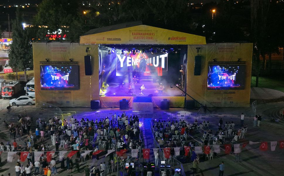 KAFUM Fuar Alanı Bulut ve Yavuz’un Ezgileriyle Şenlendi