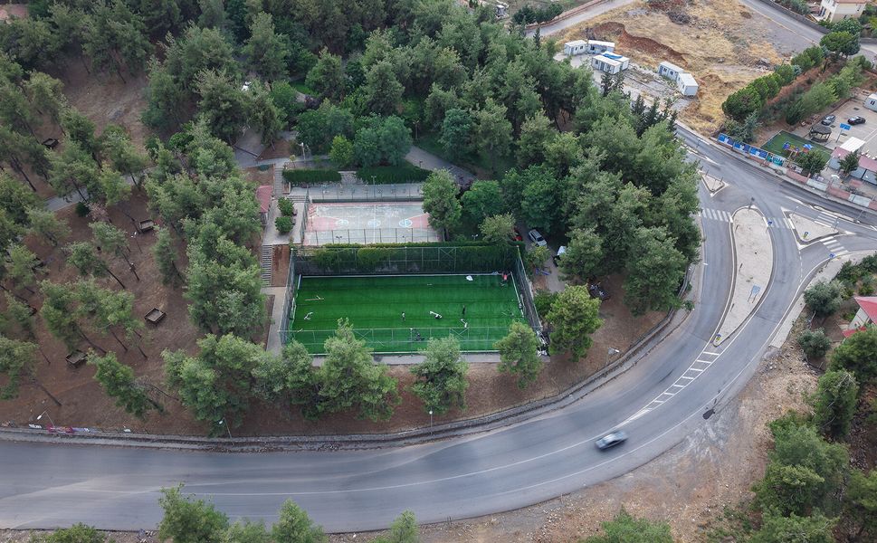 Büyükşehir, Türkoğlu’ndaki Halı Sahayı Yenileyerek Gençlere Kazandırıyor