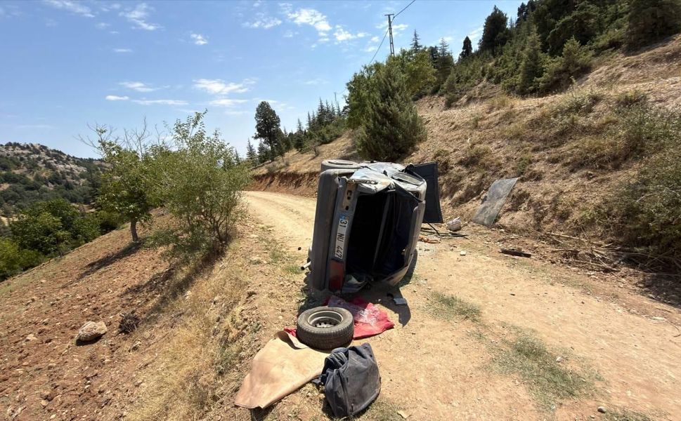 Kahramanmaraş Çağlayancerit'te Kaza: 3 Yaralı