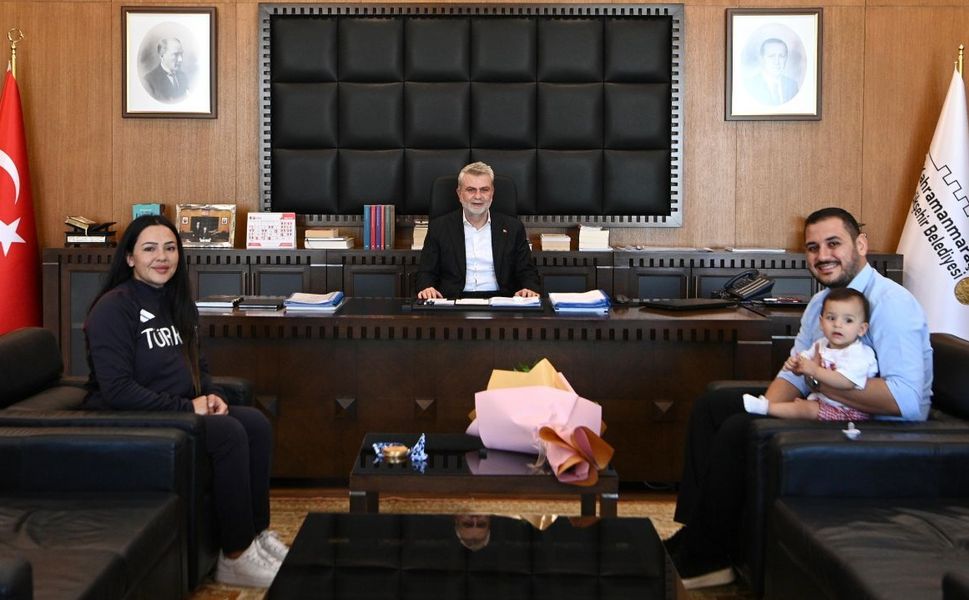 Başkan Görgel, Kahramanmaraşlı Milli Şampiyon Atıcı Safiye Temizdemir’i Ağırladı
