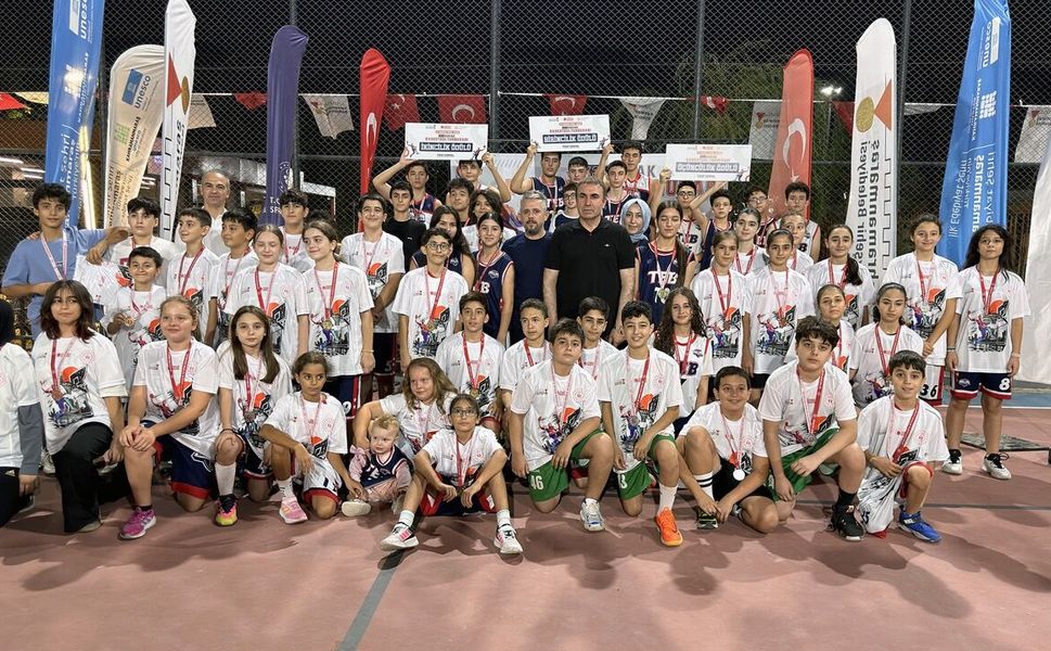 Büyükşehir, Basketbolun Yıldızlarını Aynı Potada Buluşturdu