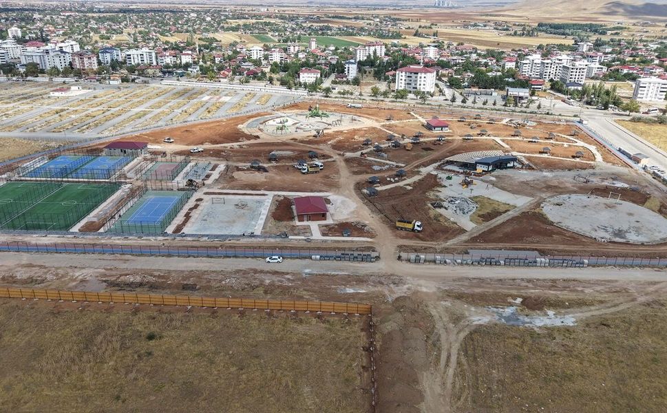 Büyükşehir, Afşin Millet Bahçesi’ndeki Dönüşümü Tamamlıyor